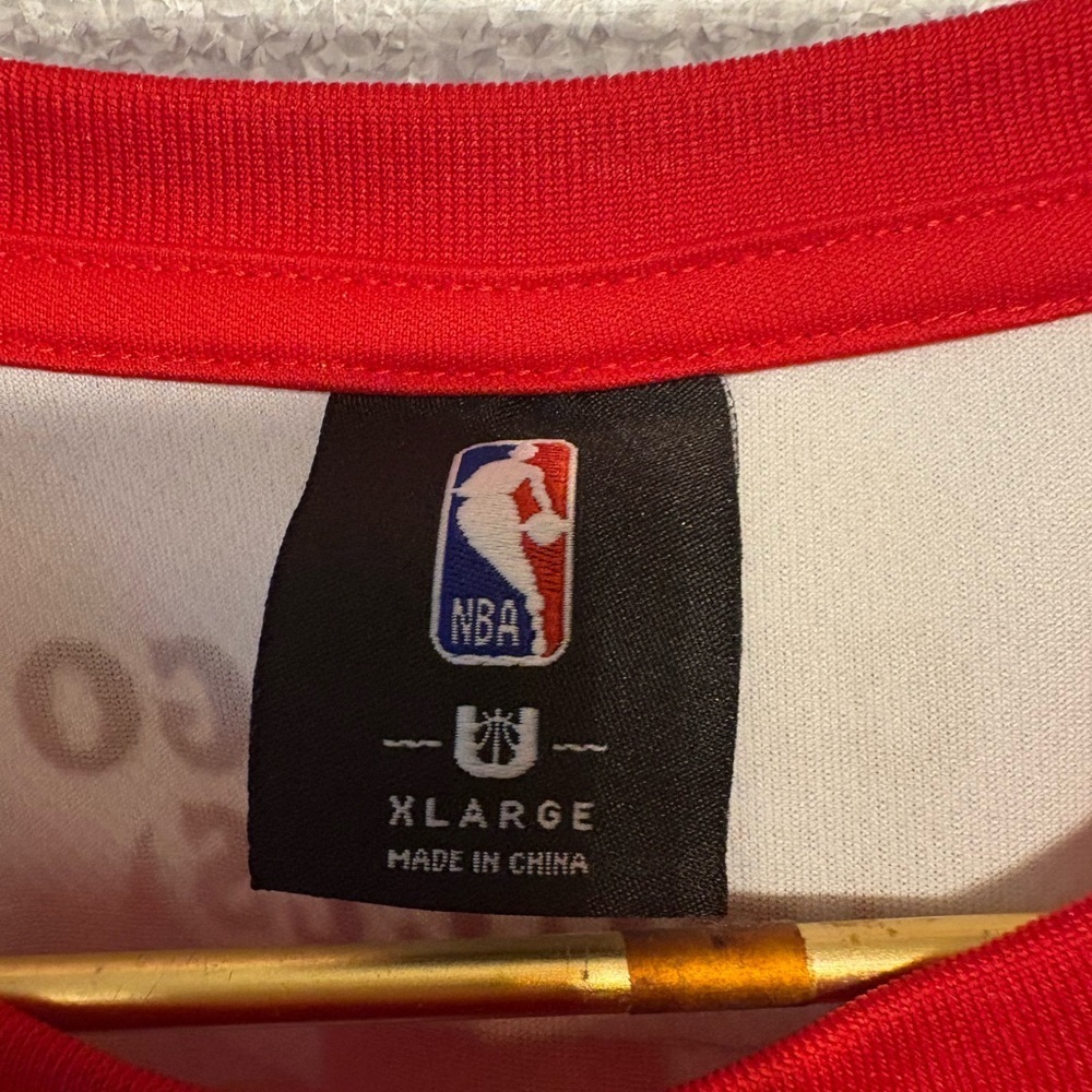 NBA Red and White Apparel Tag - Picture 2 of 3